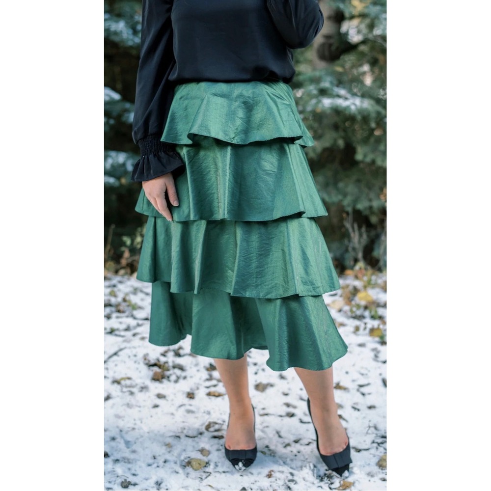 Dainty Jewells Once Upon a December Green Tiered Ruffle Midi Skirt Sz Large